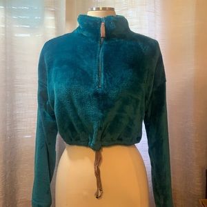 Urban outfitters teal fleece crop zip up
